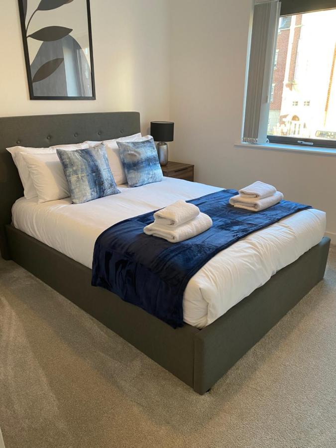 Icona - Brand New City Centre Apartment Йорк Экстерьер фото