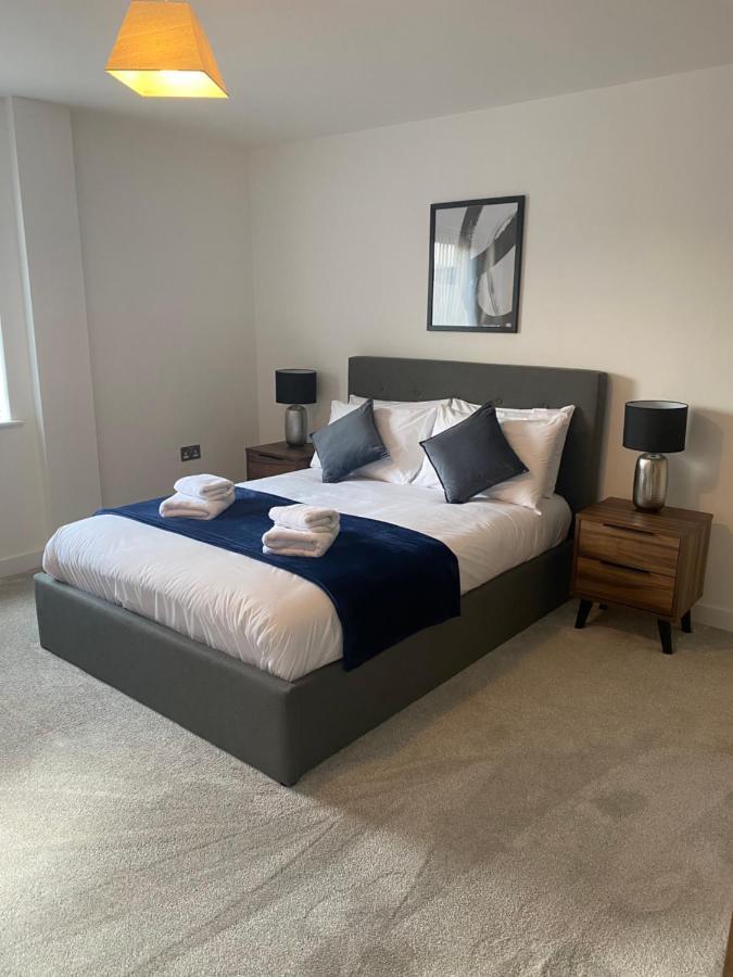 Icona - Brand New City Centre Apartment Йорк Экстерьер фото